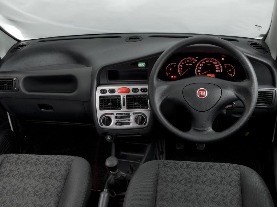  Fiat Strada 2005 года  (ZA) (фото 2 из 15)